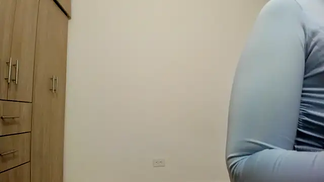 Hana Zurah online show from 12/03/25, 10:42