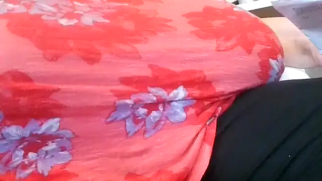 Nataliesbestjuggs online show from 04/18/26, 01:35