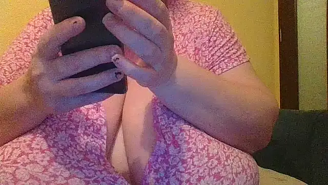 Nataliesbestjuggs online show from 10/29/25, 03:33