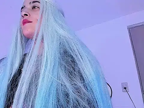 Snapshot of sarah_benjjaminn chatting on 05/08/26, 07:28 sarah benjjaminn online show from 05/08/26, 07:28