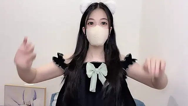 Snapshot of koneko- chatting on 03/02/25, 02:47 koneko- online show from 03/02/25, 02:47