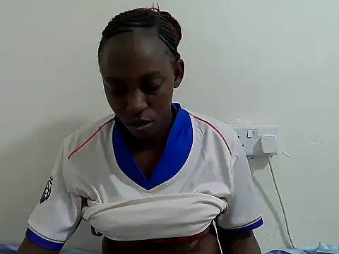 Snapshot of lizbela1 chatting on 10/03/25, 11:56 lizbela1 online show from 10/03/25, 11:56