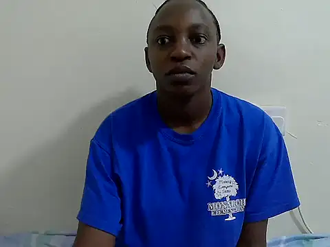 Snapshot of lizbela1 chatting on 10/06/25, 04:02 lizbela1 online show from 10/06/25, 04:02