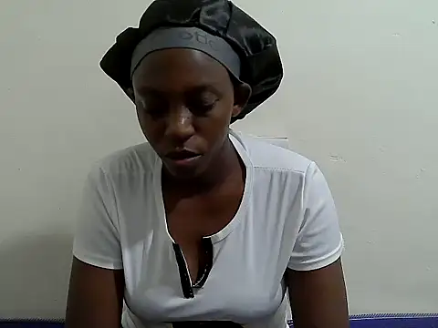 Snapshot of lizbela1 chatting on 05/26/26, 09:13 lizbela1 online show from 05/26/26, 09:13