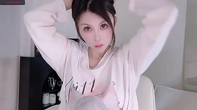 lvy-w online show from 10/30/25, 05:50