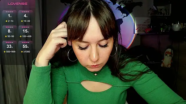 Snapshot of missgenevaonceagain_ chatting on 12/05/25, 12:10 missgenevaonceagain online show from 12/05/25, 12:10