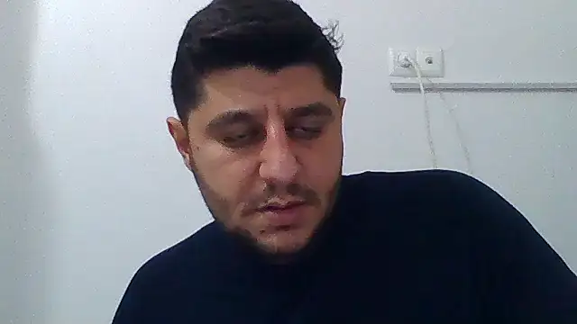 erkekkkadam online show from 11/18/25, 04:32