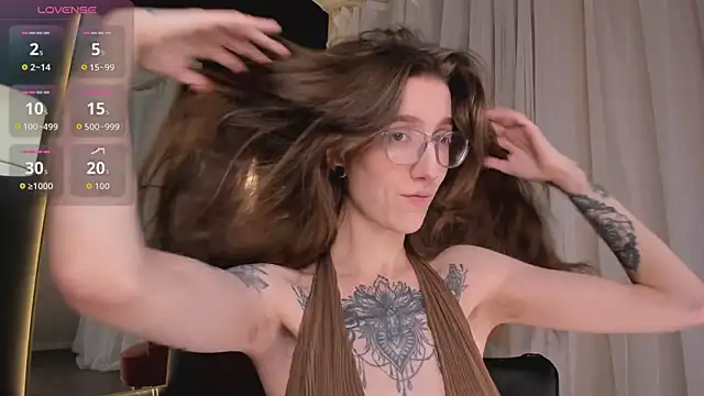 Lola Missy online show from 11/28/25, 05:07