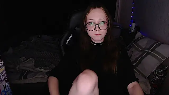 Snapshot of AmeliaKamishiro chatting on 11/10/25, 02:55 AmeliaKamishiro online show from 11/10/25, 02:55