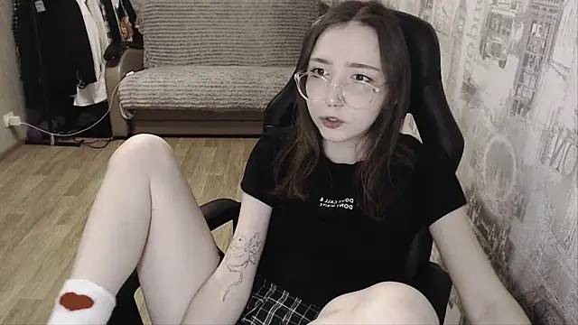 Snapshot of AmeliaKamishiro chatting on 01/16/25, 03:02 AmeliaKamishiro online show from 01/16/25, 03:02