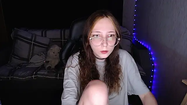 Snapshot of AmeliaKamishiro chatting on 10/14/25, 09:04 AmeliaKamishiro online show from 10/14/25, 09:04