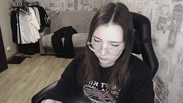 Snapshot of AmeliaKamishiro chatting on 02/27/25, 07:26 AmeliaKamishiro online show from 02/27/25, 07:26