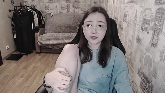 Snapshot of AmeliaKamishiro chatting on 03/02/25, 04:14 AmeliaKamishiro online show from 03/02/25, 04:14