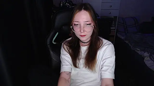 Snapshot of AmeliaKamishiro chatting on 11/27/25, 09:32 AmeliaKamishiro online show from 11/27/25, 09:32