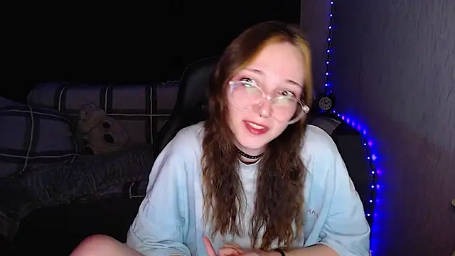 Snapshot of AmeliaKamishiro chatting on 10/19/25, 09:50 AmeliaKamishiro online show from 10/19/25, 09:50