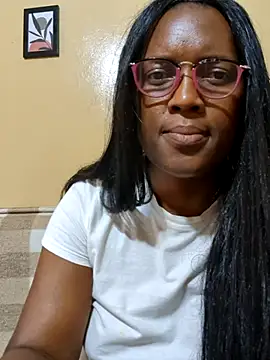 Snapshot of Malaika_Nkosi chatting on 09/12/25, 01:44 Malaika Nkosi online show from 09/12/25, 01:44
