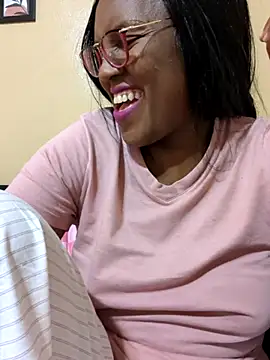 Snapshot of Malaika_Nkosi chatting on 10/01/25, 02:32 Malaika Nkosi online show from 10/01/25, 02:32