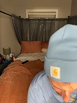 Snapshot of MnM4ever chatting on 11/12/25, 05:44 MnM4ever online show from 11/12/25, 05:44