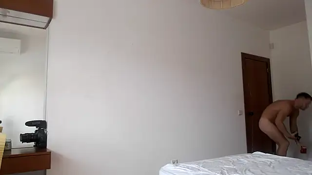 Snapshot of SexyandMarried1 chatting on 12/04/25, 10:47 SexyandMarried1 online show from 12/04/25, 10:47