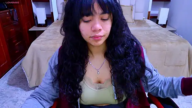 Snapshot of laureentt_ chatting on 10/03/25, 03:09 laureentt online show from 10/03/25, 03:09
