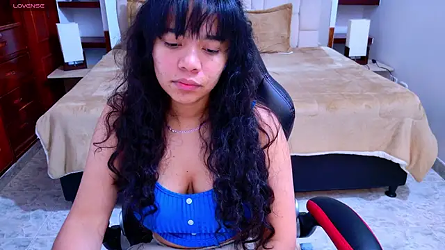 Snapshot of laureentt_ chatting on 10/10/25, 03:07 laureentt online show from 10/10/25, 03:07