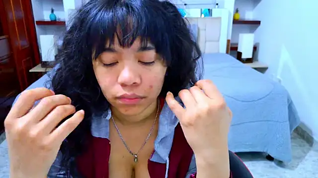 laureentt  online show from 11/14/25, 03:10