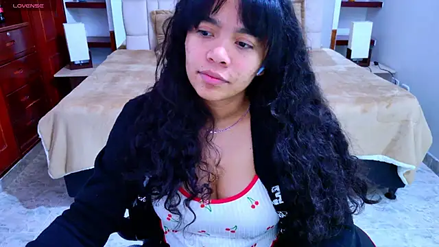 Snapshot of laureentt_ chatting on 10/09/25, 03:07 laureentt online show from 10/09/25, 03:07