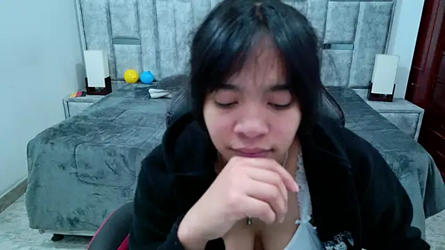 Snapshot of laureentt_ chatting on 07/09/26, 03:07 laureentt online show from 07/09/26, 03:07