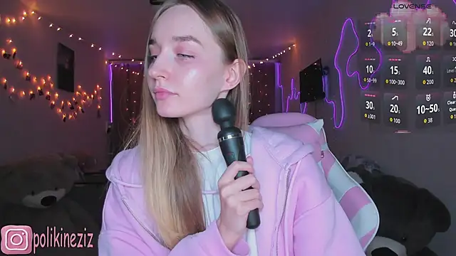 MoonDust online show from 04/08/26, 04:30