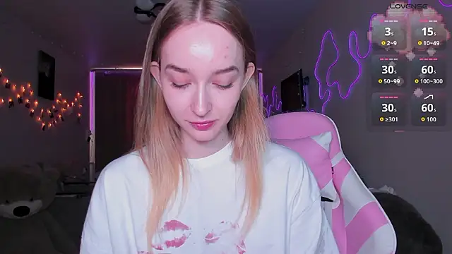 MoonDust online show from 03/23/26, 10:04