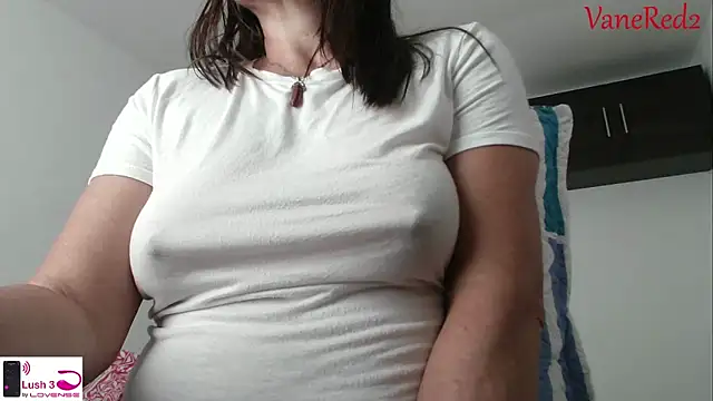 vanered2 online show from 10/10/25, 01:12