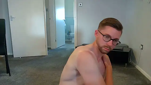 kkezzy online show from 07/14/26, 03:51