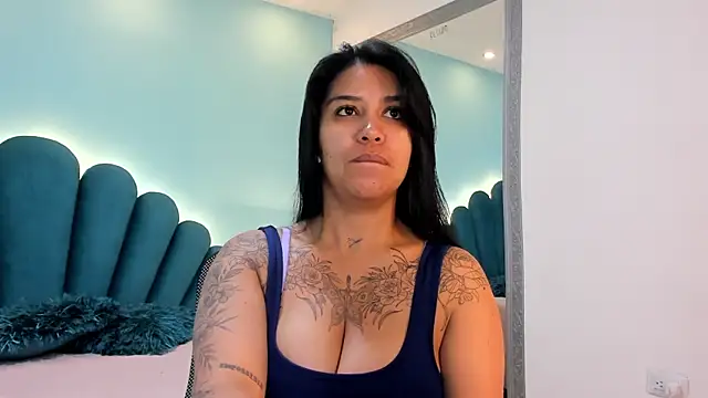 sharlott18 online show from 01/12/26, 12:45