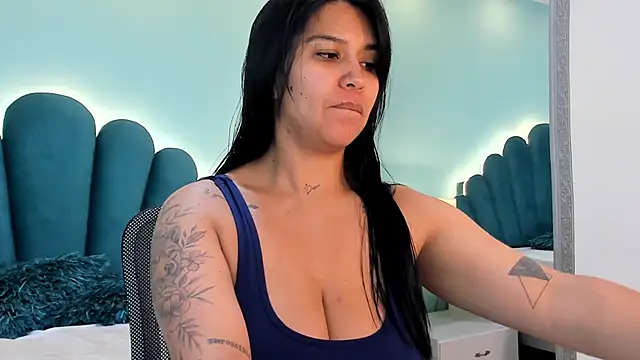 sharlott18 online show from 11/10/25, 01:27