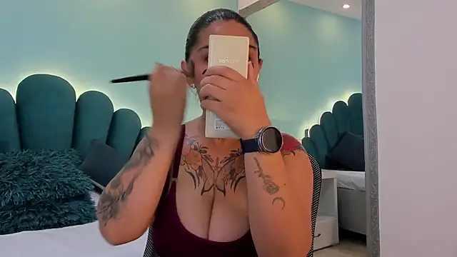 sharlott18 online show from 03/18/26, 03:46