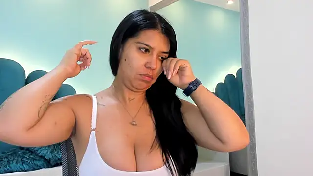 sharlott18 online show from 10/24/25, 12:48