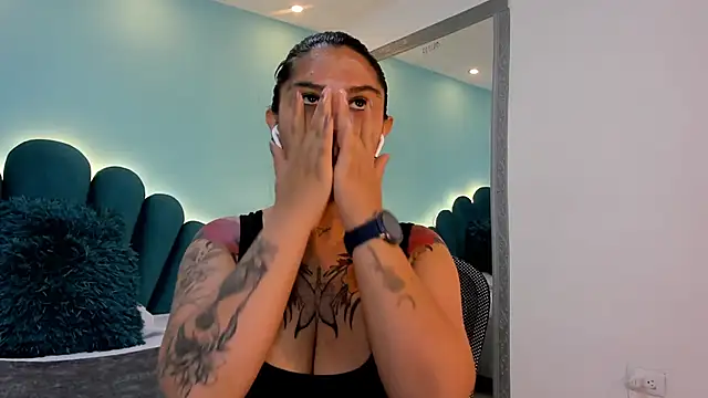 sharlott18 online show from 02/26/26, 02:50