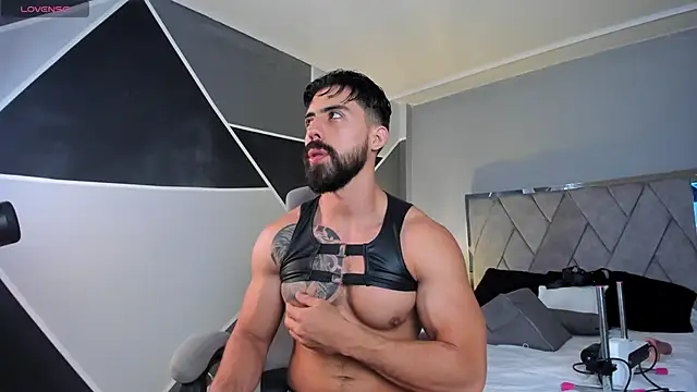 Snapshot of Markbrown chatting on 03/22/25, 07:53 Markbrown online show from 03/22/25, 07:53