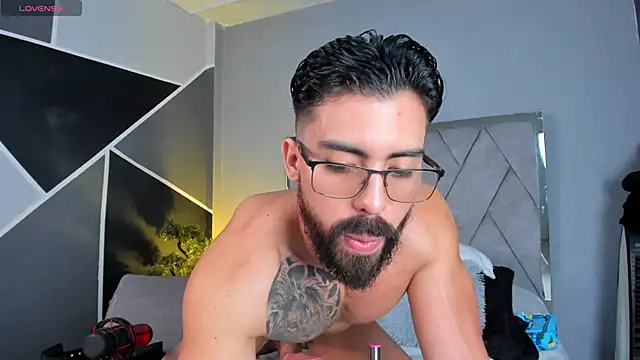 Snapshot of Markbrown chatting on 03/16/25, 11:59 Markbrown online show from 03/16/25, 11:59