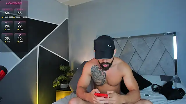 Snapshot of Markbrown chatting on 10/03/25, 06:42 Markbrown online show from 10/03/25, 06:42