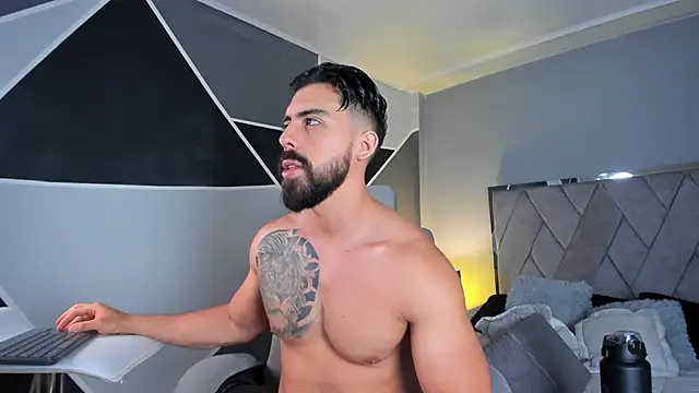 Snapshot of Markbrown chatting on 03/17/25, 10:08 Markbrown online show from 03/17/25, 10:08