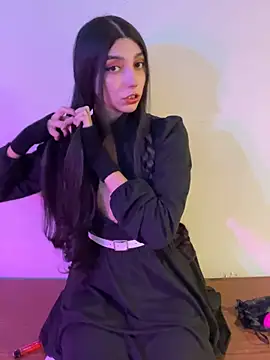 Snapshot of Felicia_smok3 chatting on 10/25/25, 01:05 Felicia smok3 online show from 10/25/25, 01:05