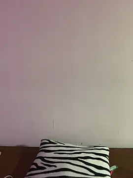 Snapshot of Felicia_smok3 chatting on 02/06/25, 02:44 Felicia smok3 online show from 02/06/25, 02:44