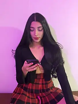 Snapshot of Felicia_smok3 chatting on 03/05/25, 03:18 Felicia smok3 online show from 03/05/25, 03:18