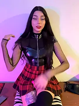 Snapshot of Felicia_smok3 chatting on 10/05/25, 02:35 Felicia smok3 online show from 10/05/25, 02:35