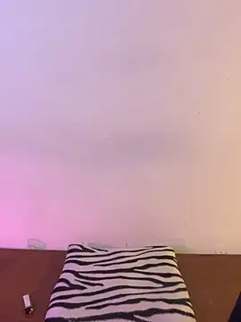 Snapshot of Felicia_smok3 chatting on 10/31/25, 02:19 Felicia smok3 online show from 10/31/25, 02:19