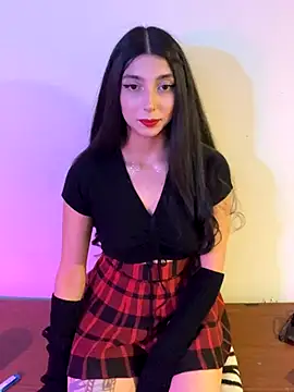 Snapshot of Felicia_smok3 chatting on 10/14/25, 02:45 Felicia smok3 online show from 10/14/25, 02:45