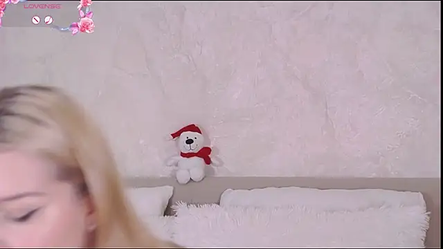 Alexis Powell online show from 12/04/25, 10:42