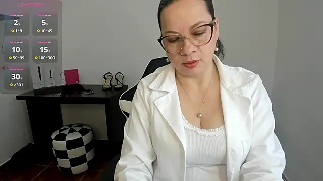 Snapshot of Sex-Psychology chatting on 10/07/25, 09:16 Sex-Psychology online show from 10/07/25, 09:16