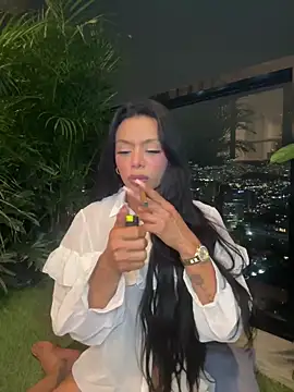 Snapshot of HOT_LADY_777 chatting on 11/05/25, 11:30 HOT LADY 777 online show from 11/05/25, 11:30